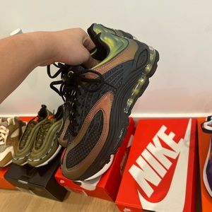 Nike air max tuned celery